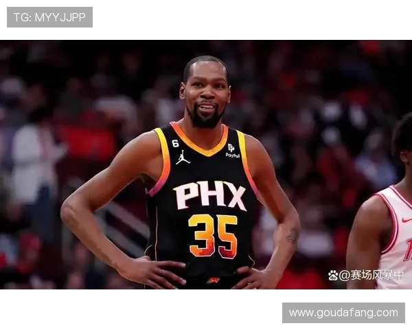 火记：KD即将37岁仍能维持50 40 90的高效表现 场均得分25分